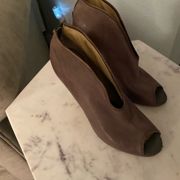 Open Toe Booties - Picture 3 of 4